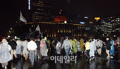 [포토]'학생부터 넥타이부대까지' 촛불의 행진