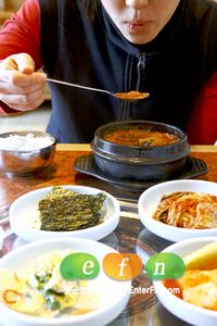 (창업기획) 고객입맛 사로잡는 김치찌개의 중독성