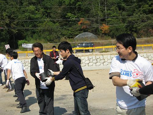 푸르덴셜금융, 글로벌 자원봉사 실시