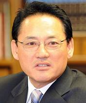 돌아온 `왕의 남자` 유인촌 前 문광부장관