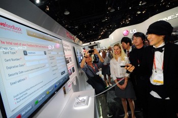 [CES 2012]김장훈 "LG 스마트TV 통해 기부하세요"                                                                                                                                                