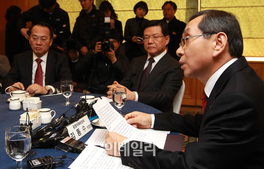 [포토]김동수 위원장 `외부독립기업에 사업기회 확대키로`
