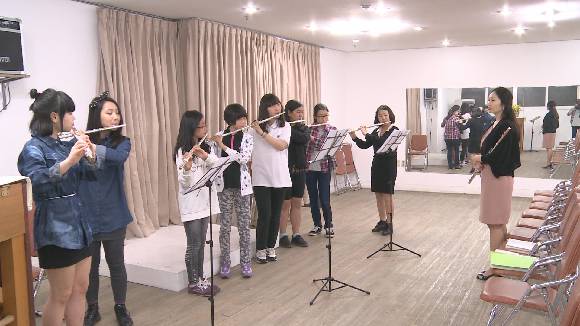 “플룻 소리는 바람을 타고”