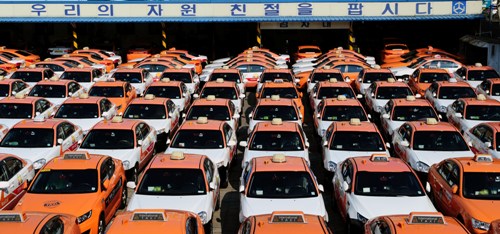 `서울 택시 88% 운행 중단`..큰 불편은 없었다