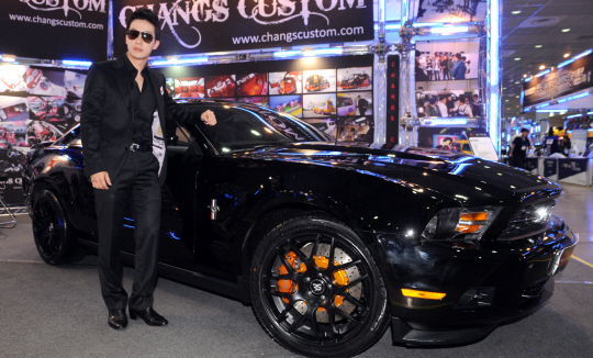 허경환, 이정도 생겼으면..머스탱 타도 되잖아~                                                                                                                                                      