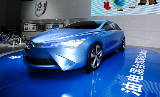 "볼수록 눈이 가네~" 도요타 하이브리드 콘셉트 카                                                                                                                                         