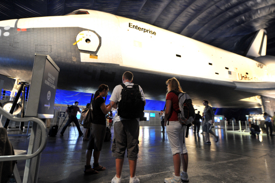 `엔터프라이즈호` 이제 가까이서 볼 수 있어요                                                                                                                                                       