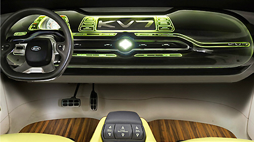 기아 콘셉트카 'KV7' 운전자 중심의 대시보드                                                                                                                                              