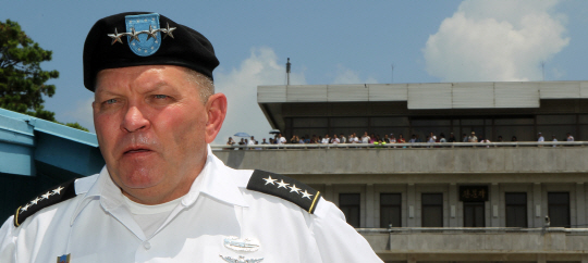 판문점 찾은 제임스 D.서먼 한미 연합사령관                                                                                                                                                         