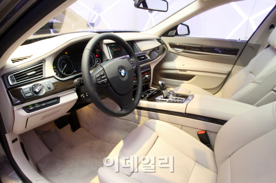 BMW 뉴 7시리즈 '럭셔리한 안락함'                                                                                                                                                        