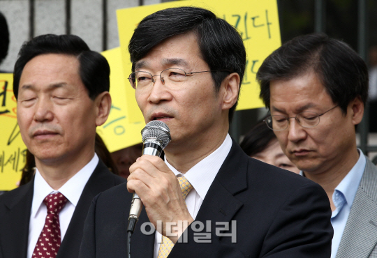 [포토]기자회견 갖는 곽노현