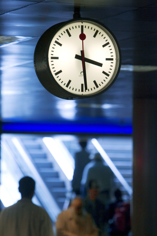 애플·스위스철도청 역 시계 디자인 라이선스 합의