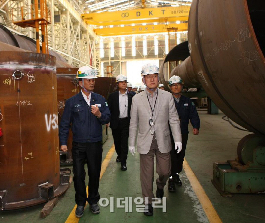 허창수 GS 회장, 울산 DKT 방문..현장경영 '박차'