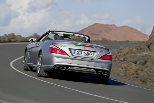 벤츠 `더뉴 SL63 AMG` 효율적인 경량 구조                                                                                                                                                           