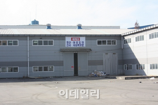 공장 쪼개고 불법 임대까지…불경기 '한파'