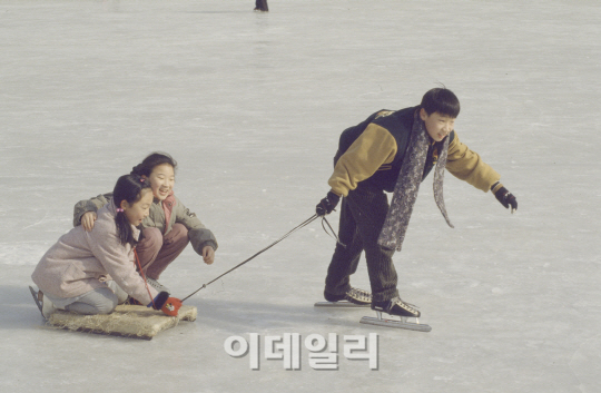 스케이트도 타고, 썰매도 타고                                                                                                                                                                      