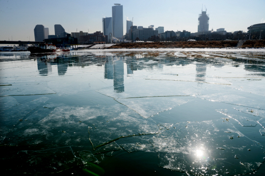  한강 첫 결빙                                                                                                                                                                                     