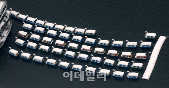 [포토]눈 덮인 오리배