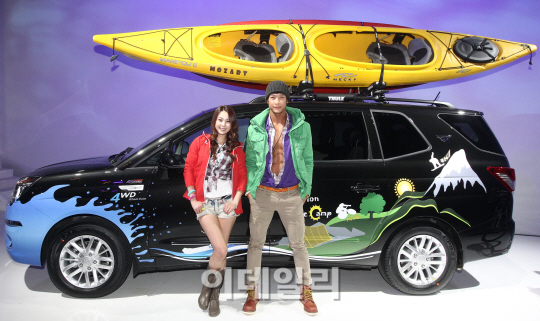 베일 벗은 프리미엄 MLV '코란도 투리스모'                                                                                                                                                