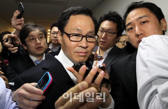 자진사퇴하는 김종훈 미래창조과학부 장관 후보자                                                                                                                                                    