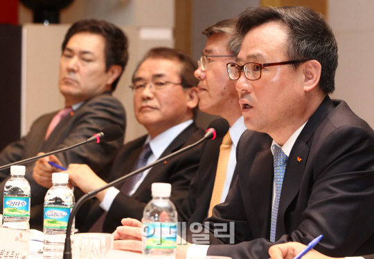 [포토]SK텔레콤 '최고의 고객가치' 선언