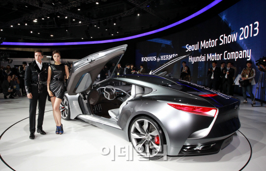 HND-9 '뒤태도 남달라요'                                                                                                                                                                 