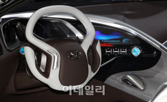 HND-9 '독특한 운전석'                                                                                                                                                                   