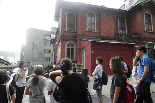 `근대사 산책` 서대문형무소부터 경고장까지 답사여행