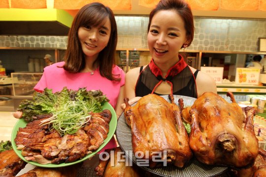 [포토]`껍질은 바삭 고기는 담백` 베이징 덕 맛보세요
