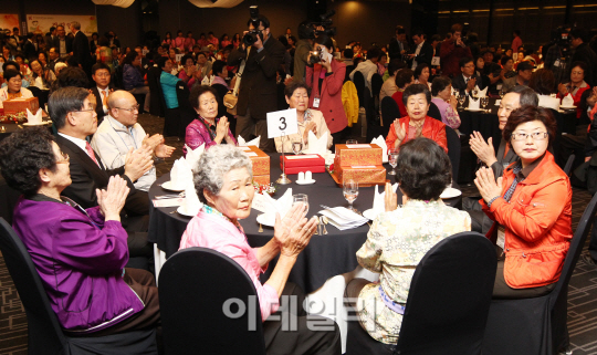 '어버이날 효사랑 큰잔치' 열려                                                                                                                                                           