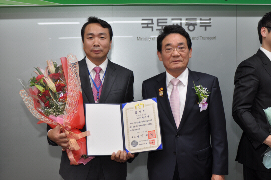 대림통상, 친환경 신자재 대통령상 수상