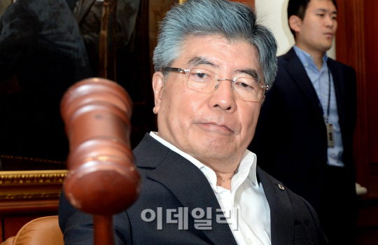 김중수 총재 '이번 결정은?'                                                                                                                                                              