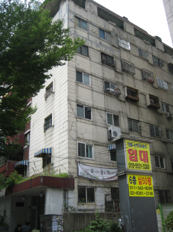 무산된 뉴타운, 초고령 ‘동대문 아파트’는 어떻게…