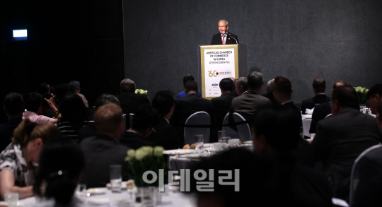 [포토]특별강연하는 현오석 경제부총리