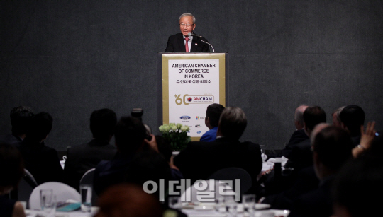 [포토]특별강연하는 현오석 경제부총리