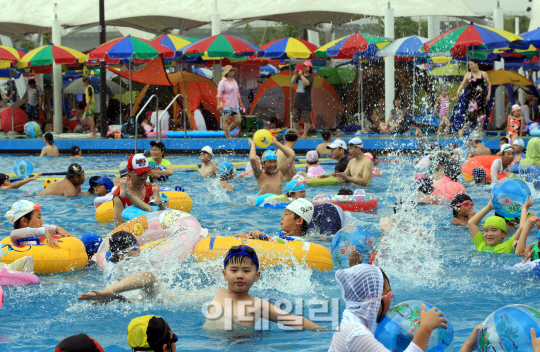 [포토]'신나는 물놀이~'