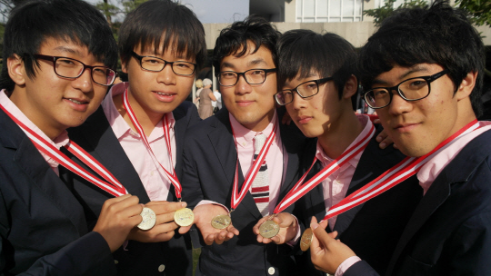 한국 학생들, 국제물리올림피아드 종합 1위