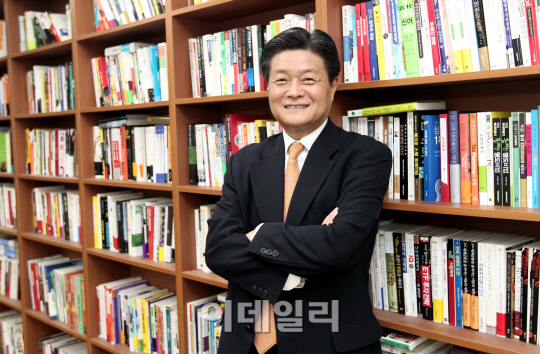  김기호 "책은 타인의 경험…귀 열고 들어라"