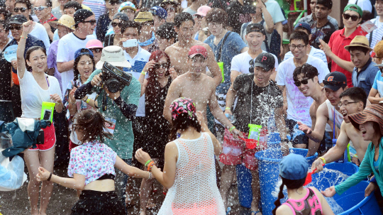  해운대 '물의 난장'                                                                                                                                                                     