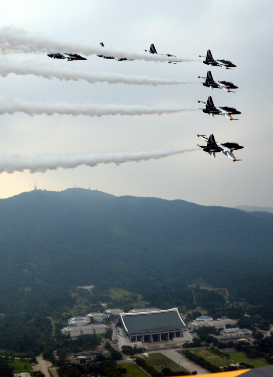  블랙이글 독립기념관 상공 비행                                                                                                                                                                    