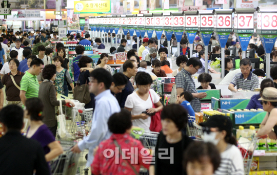 [포토]추석 앞두고 붐비는 대형마트