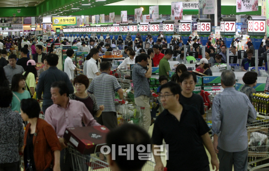 [포토]추석 앞두고 붐비는 마트