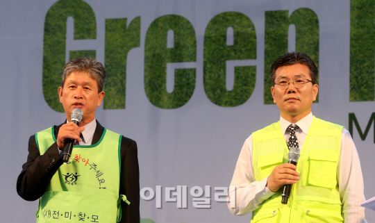 [포토]인사말하는 나주봉 회장과 서기원 회장