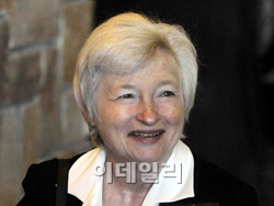 美연준 첫 여성 의장 탄생..세계 경제 '여인천하'