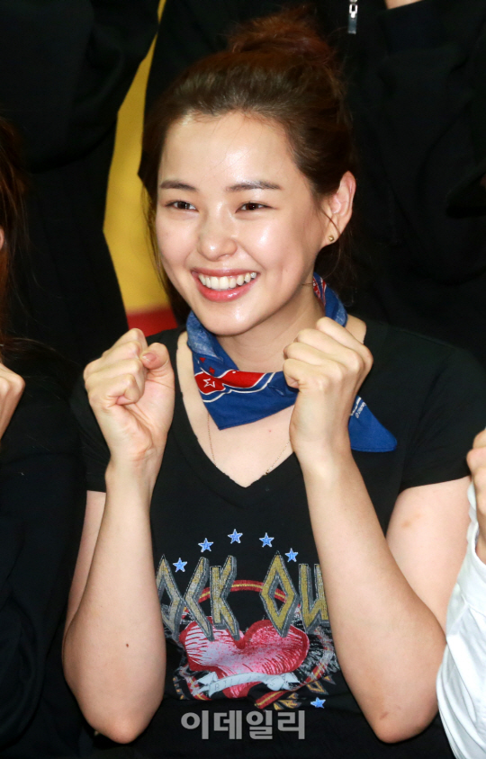 [포토]이하늬 '아가씨와 건달들 파이팅!'