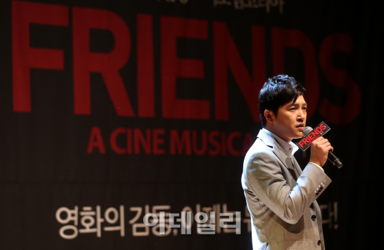 열창하는 배우 안재모                                                                                                                                                                              