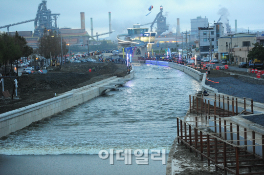 40년 막힌 물길 뚫은 포항..'한국판 나폴리' 꿈꾼다
