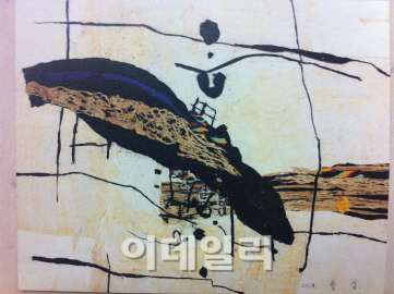 '한지 작가' 함섭 한지 위에 그린 생명현상