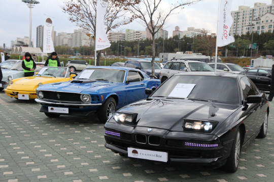 '수십년 된 車 한자리에..' SK엔카 클래식카 페스티벌