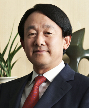 녹십자 조직 개편..이병건 녹십자 사장, 지주사 사장으로